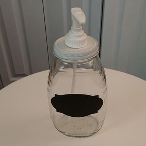 Glass Dispenser with Pump